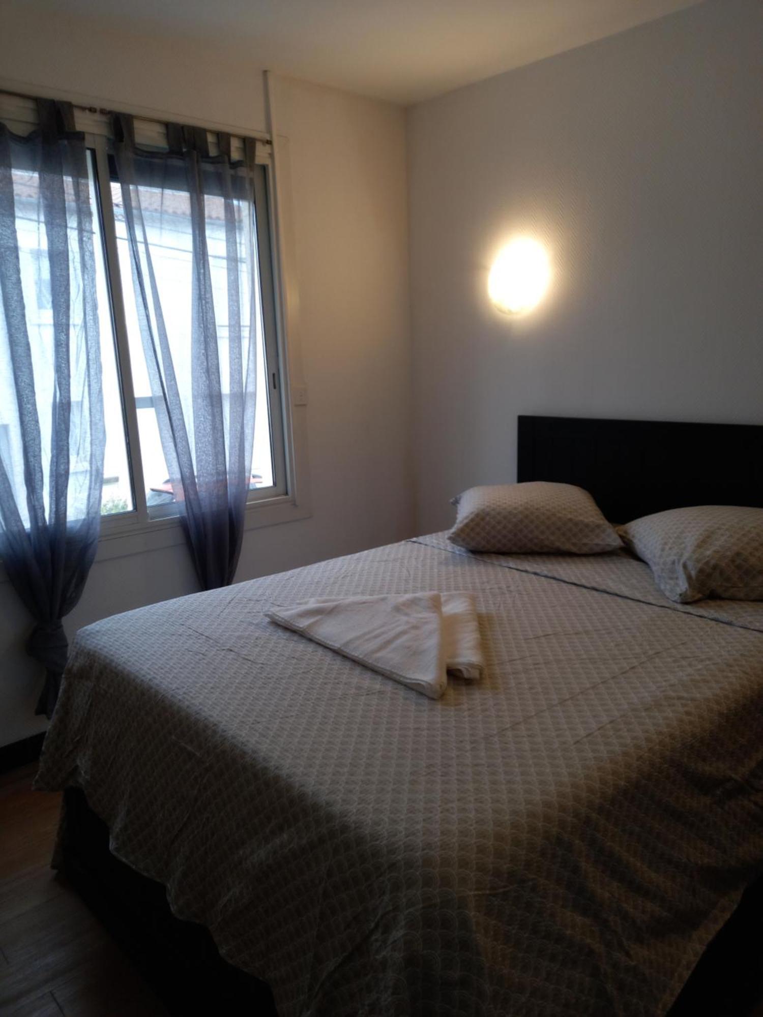 Maranatha Bis Apartment Saintes Bagian luar foto